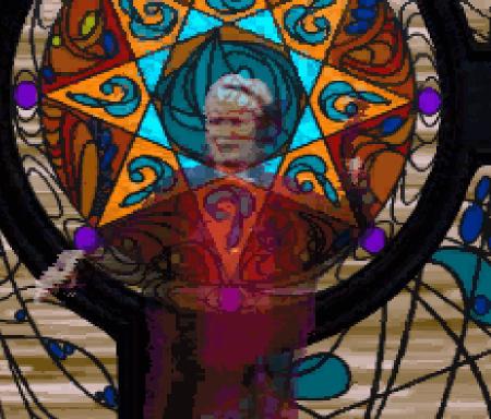 Julia Heine, eine Frau mit geheimnisvoller Vergangenheit.