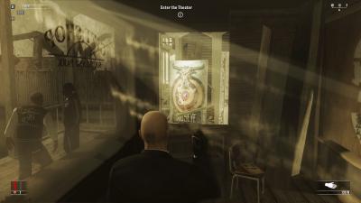 Wir lernen unter anderem, wie wir mit Münzen Gegner ablenken können.