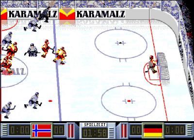 Deutschland erkennt man auf dem Platz sehr gut an den feurigen Trikots.