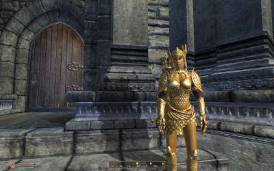 Eine der Leibwächterinnen von Sheogorath, eine Goldene Heilige